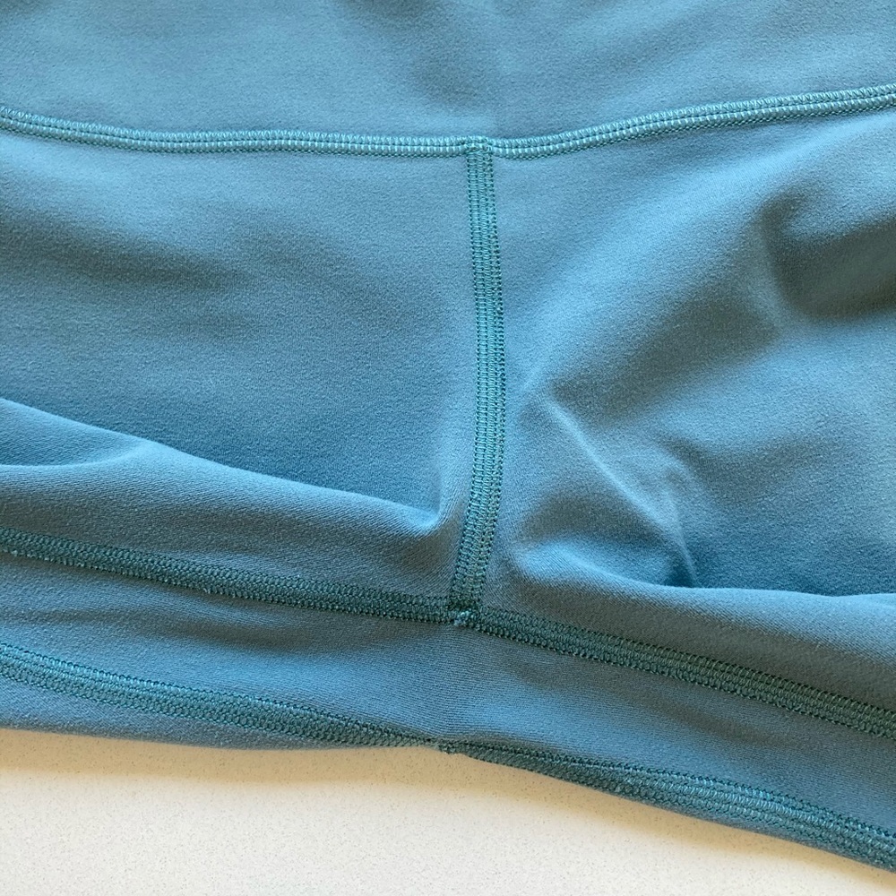 💢SOLD💢Align Pant, Aquatic Green 28” SHR - Picture 3 of 6
